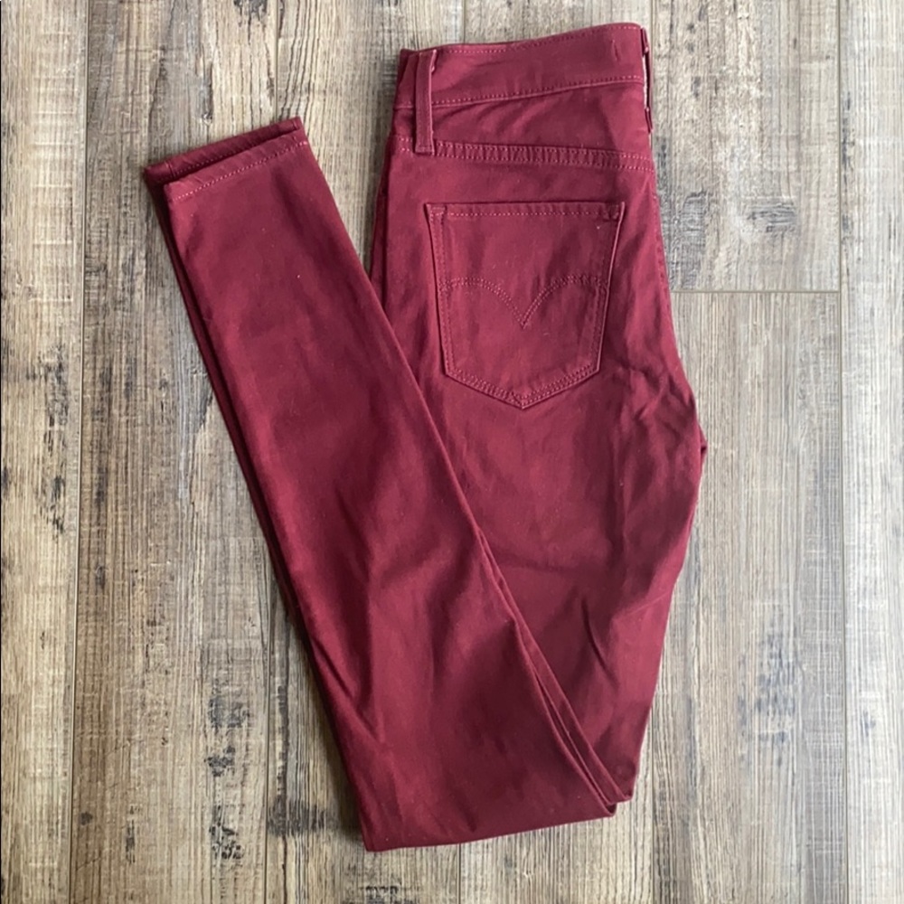 LEVI’S 720 High Rise Super Skinny Jeans